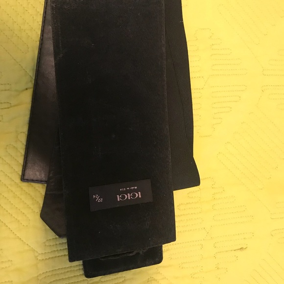 Four plus-size belts. Size 22/24 - Picture 7 of 8